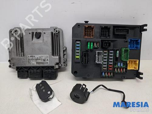 Used Engine control unit (ECU) PEUGEOT 308 II (LB_, LP_, LW_, LH_, L3_) 1.6 THP 125 (125 hp) 31632145