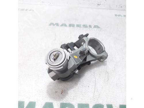 Used Ignition barrel ALFA ROMEO MITO (955_) 1.4 TJet (955AXD1B) (150 hp) 31471081