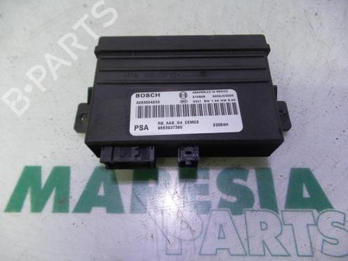 Used Electronic module CITROËN C4 Picasso I MPV (UD_) 2.0 i 16V (140 hp) 31398118