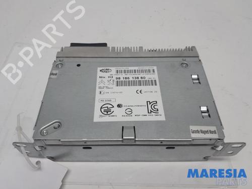 Used Radio PEUGEOT 308 II (LB_, LP_, LW_, LH_, L3_) 1.2 THP 110 (110 hp) 31504272