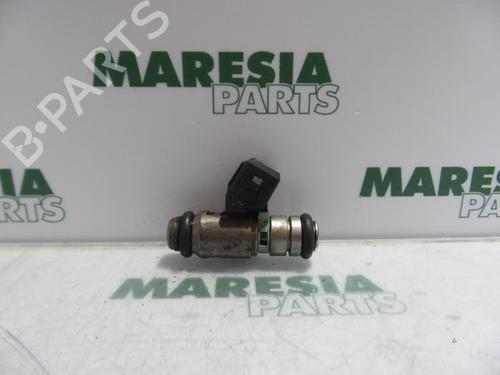 injector-fiat-punto-188_-1999-2000-2001-2002-2003-2004-2005-2006-2007-2008-2009-2010-2011-2012-31450047 main image