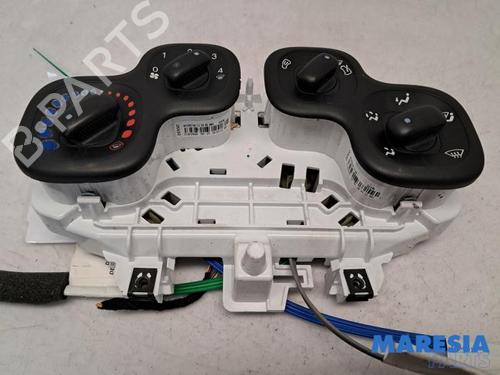 Used Climate control FIAT PANDA (312_, 319_) 0.9 (312PXG1A) (86 hp) 31408904