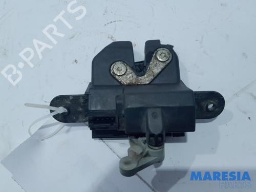 Used Electronic module FIAT DOBLO Cargo (263_) 1.3 D Multijet (90 hp) 31515927