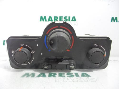 climate-control-renault-clio-iii-br01-cr01-2005-2006-2007-2008-2009-2010-2011-2012-2013-2014-31522527 main image