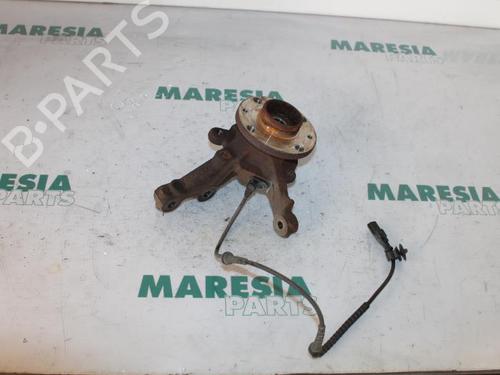 Used Right front steering knuckle RENAULT TWINGO II (CN0_) 1.2 16V (CN04, CN0B) (75 hp) 31436866