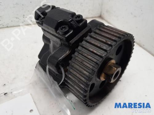 Bränslepump ALFA ROMEO 147 (937_) 1.9 JTD (937.AXD1A, 937.BXD1A, 937.AXV1A, 937.BXB1A,... (115 hp) 31443551