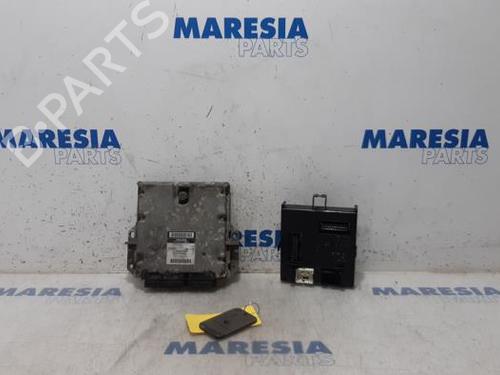 Used Engine control unit (ECU) RENAULT ESPACE IV (JK0/1_) 3.0 dCi (JK0J, JK0V) (177 hp) 31390415