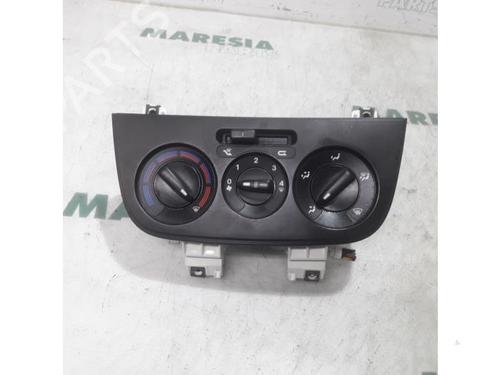 Used Climate control FIAT FIORINO Box Body/MPV (225_) 1.3 D Multijet (225BXD1A, 225BXB1A, 225BXB11) (75 hp) 31414685