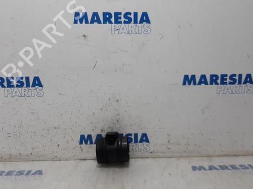 Used Mass air flow sensor PEUGEOT EXPERT Van (VF3A_, VF3U_, VF3X_) 2.0 HDi 140 (136 hp) 31439574
