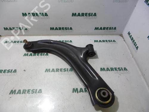 left-front-suspension-arm-renault-clio-iii-br01-cr01-2005-2006-2007-2008-2009-2010-2011-2012-2013-2014-31430791 main image