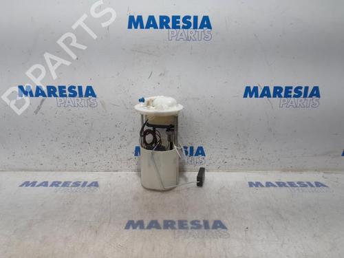 Used Fuel pump FIAT 500 (312_) 1.2 (312AXA1A) (69 hp) 31498973