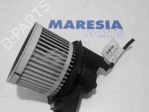 Used Heater blower motor FIAT 500 (312_) 1.2 (312AXA1A) (69 hp) 31455380