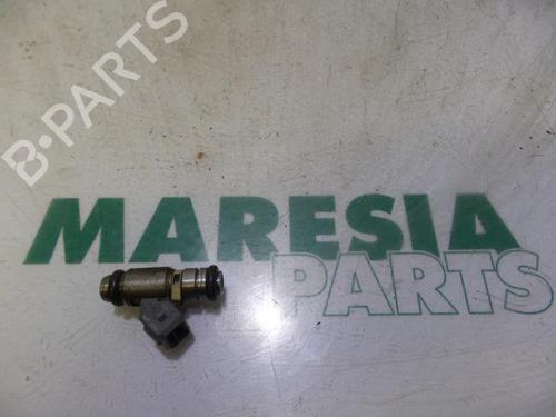 injector-renault-clio-ii-bb_-cb_-1998-1999-2000-2001-2002-2003-2004-2005-2006-2007-2008-2009-2010-2011-2012-2013-2014-2015-2016-31486335 main image