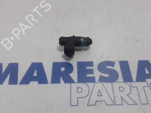 injector-renault-clio-ii-bb_-cb_-1998-1999-2000-2001-2002-2003-2004-2005-2006-2007-2008-2009-2010-2011-2012-2013-2014-2015-2016-31486234 main image