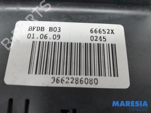 Fuse box PEUGEOT 308 CC (4B_) 2.0 HDi (4BRHRH, 4BRHRJ) | BP31457824E1