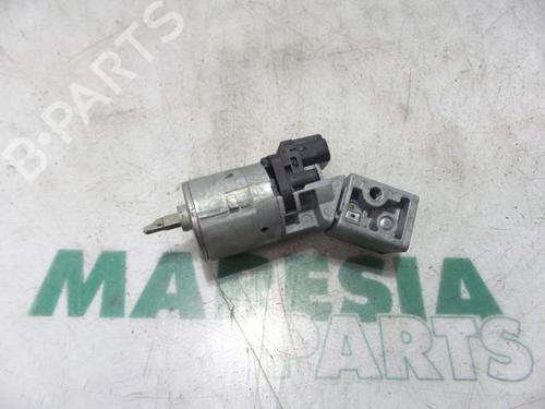 Used Ignition barrel PEUGEOT 3008 I MPV (0U_) 2.0 HDi Hybrid4 (163 hp) 31490178