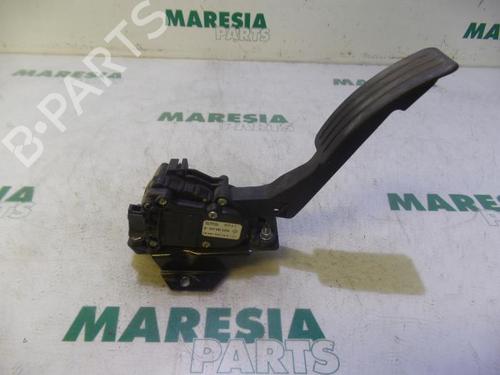 Used Electronic module DACIA LOGAN MCV (KS_) 1.5 dCi (KS0W) (86 hp) 31536274