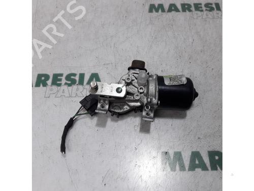 Used Front wiper motor RENAULT MEGANE III Grandtour (KZ0/1) 1.5 dCi (KZ09, KZ0D, KZ1G, KZ29, KZ14, KZ1W, KZ10, KZ1F,... (110 hp) 31468403