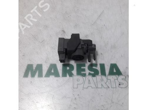 Used Electronic sensor RENAULT MEGANE III Grandtour (KZ0/1) 1.5 dCi (KZ09, KZ0D, KZ1G, KZ29, KZ14, KZ1W, KZ10, KZ1F,... (110 hp) 31495234