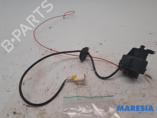Used Fuel door actuator ALFA ROMEO GIULIETTA (940_) 1.4 TB (940FXF1A) (116 hp) 31430315