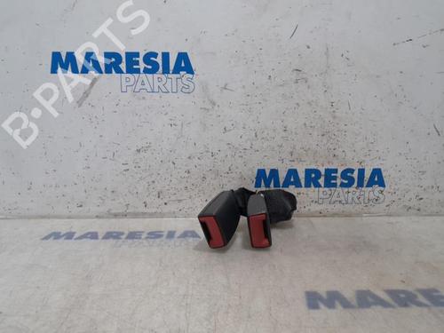 Engate do cinto ALFA ROMEO 159 Sportwagon (939_) 2.4 JTDM (939BXD1B, 939BXD12) (200 hp) 31507026