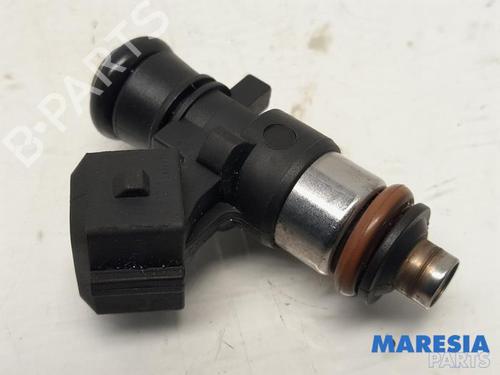 injector-fiat-punto-199_-2012-31416089 main image