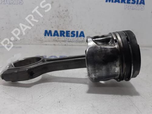 Andre RENAULT TRAFIC II Van (FL) 2.5 dCi 145 (FL0J) | BP31452709O1