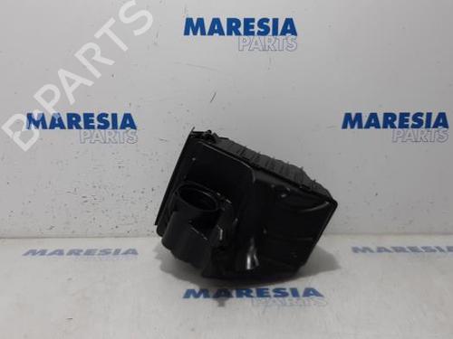 Used Air filter box RENAULT MEGANE III Grandtour (KZ0/1) 1.5 dCi (KZ09, KZ0D, KZ1G, KZ29, KZ14, KZ1W, KZ10, KZ1F,... (110 hp) 31441465