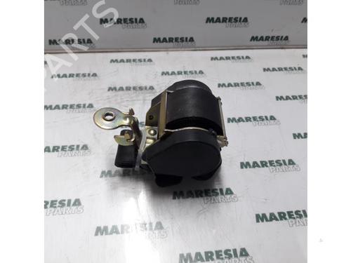 Used Front right seatbelt RENAULT MEGANE II Estate (KM0/1_) 1.5 dCi (KM0F, KM0T, KM2B) (82 hp) 31450312