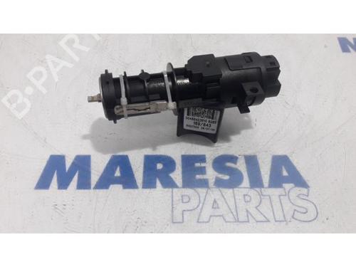 Used Ignition barrel FIAT PANDA (169_) 1.2 (169.AXB11, 169.AXB1A) (60 hp) 31493141