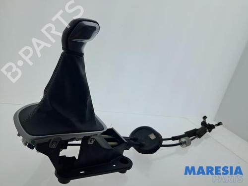 Used Gear lever Gear lever CITROËN C3 III (SX) 1.2 THP 110 (SXHNPS, SXHNZT, SXHNZ6) (110 hp) 36364558 36364558