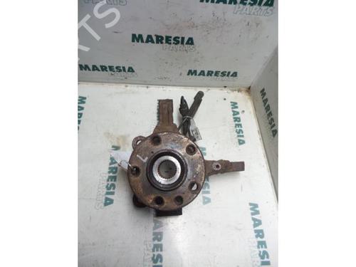 Used Left front steering knuckle FIAT ULYSSE (179_) 2.2 JTD (128 hp) 31425531
