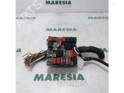 Used Fuse box FIAT PUNTO EVO (199_) 1.3 D Multijet (84 hp) 31501718