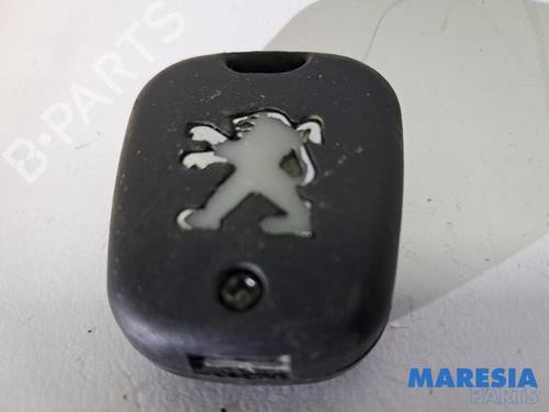 Engine control unit (ECU) PEUGEOT 107 (PM_, PN_) 1.0 | BP31525869M57