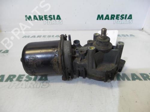 Used Front wiper motor RENAULT LAGUNA II (BG0/1_) 1.9 dCi (BG08, BG0G) (120 hp) 31536220