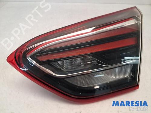 Used Right taillight OPEL CROSSLAND X / CROSSLAND (P17, P2QO) 1.2 (83 hp) 31426553