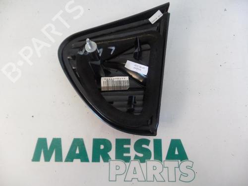 Left taillight RENAULT CAPTUR I (J5_, H5_) 0.9 TCe 90 | BP31445669C34 - Image 2