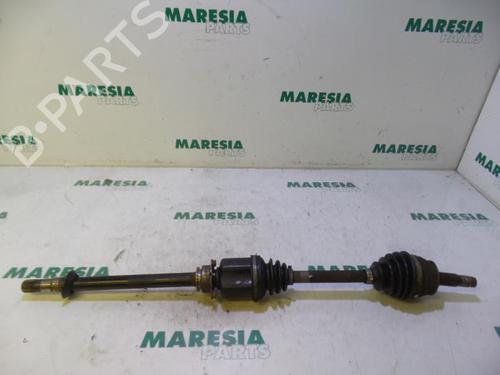 Used Right front driveshaft FIAT GRANDE PUNTO (199_) 1.3 D Multijet (75 hp) 31394423