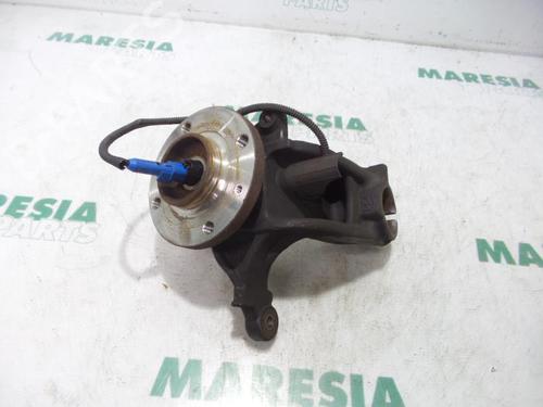 Used Left front steering knuckle CITROËN C3 II (SC_) 1.2 VTi 82 (82 hp) 31474175