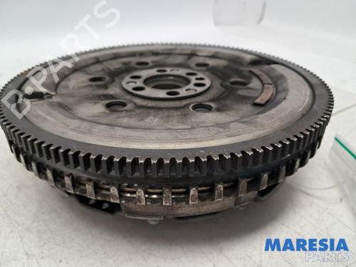 Used Flywheel RENAULT SCÉNIC IV (J9_) 1.3 TCe 140 (140 hp) 31478969