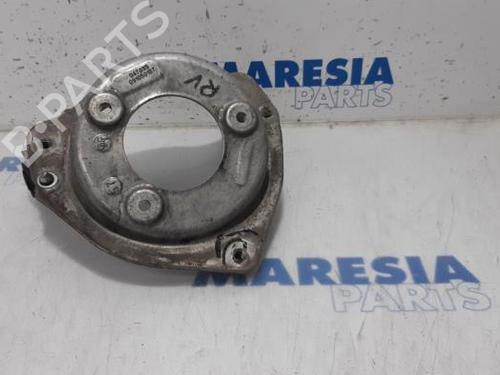 Used Right front suspension arm CITROËN C5 III Break (RW_) 1.6 THP 155 (156 hp) 31450032