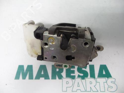 electronic-module-fiat-punto-188_-1999-2000-2001-2002-2003-2004-2005-2006-2007-2008-2009-2010-2011-2012-31493105 main image