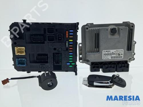 Used Engine control unit (ECU) CITROËN BERLINGO MULTISPACE (B9) 1.6 VTi 120 (120 hp) 32069139