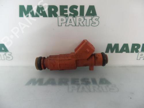 Used Injector ALFA ROMEO 156 (932_) 1.6 16V T.SPARK (932A4) (112 hp) 31468219