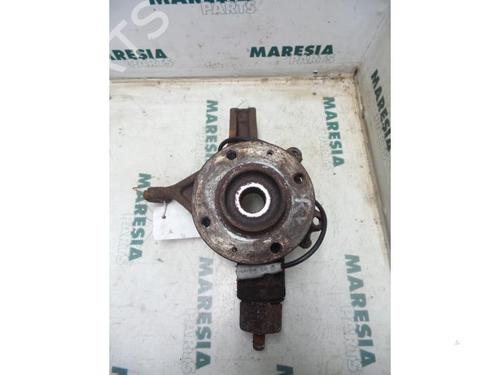 Used Right front steering knuckle PEUGEOT 307 (3A/C) 1.6 16V (109 hp) 31504502