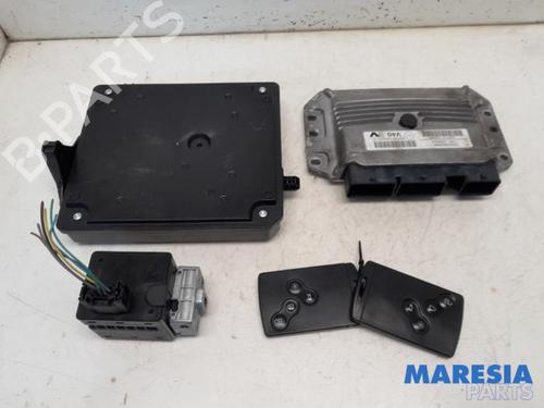 Used Engine control unit (ECU) RENAULT MEGANE III Grandtour (KZ0/1) 1.4 TCe (KZ0F, KZ1V) (130 hp) 31389503