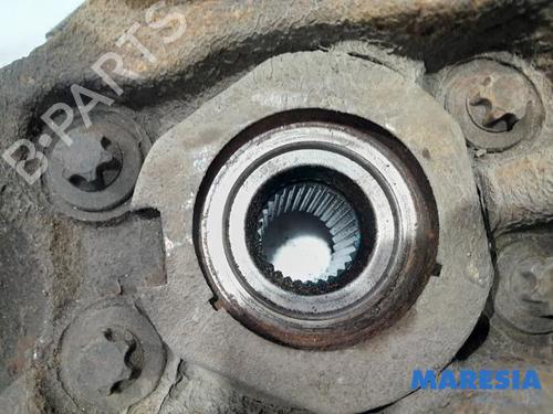 Left front steering knuckle RENAULT TRAFIC III Van (FG_) 1.6 dCi 90 (FGME) | BP31438448M25 