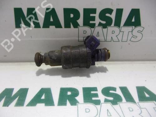 injector-renault-megane-i-classic-la01_-1996-1997-1998-1999-2000-2001-2002-2003-2004-2005-2006-2007-2008-31479656 main image
