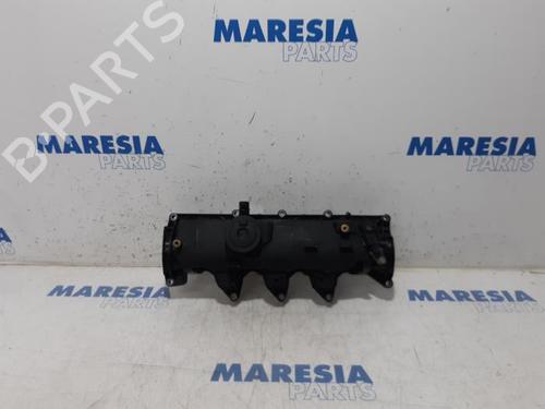 Used Valve cover RENAULT MEGANE III Grandtour (KZ0/1) 1.5 dCi (KZ09, KZ0D, KZ1G, KZ29, KZ14, KZ1W, KZ10, KZ1F,... (110 hp) 31442183
