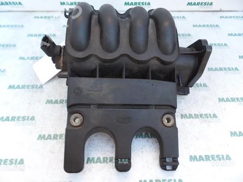 Used Injection rail FIAT BRAVO I (182_) 1.2 16V 80 (82 hp) 31410486